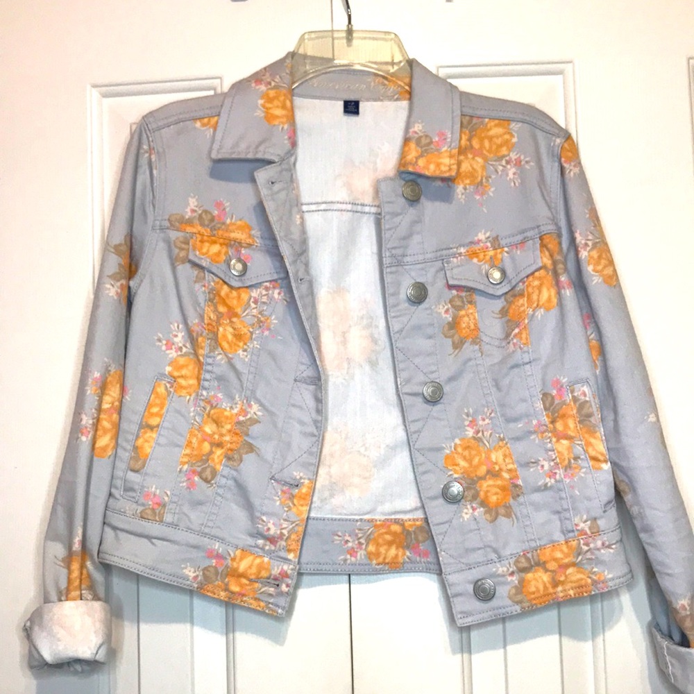 American Eagle Jean Jacket Roses
